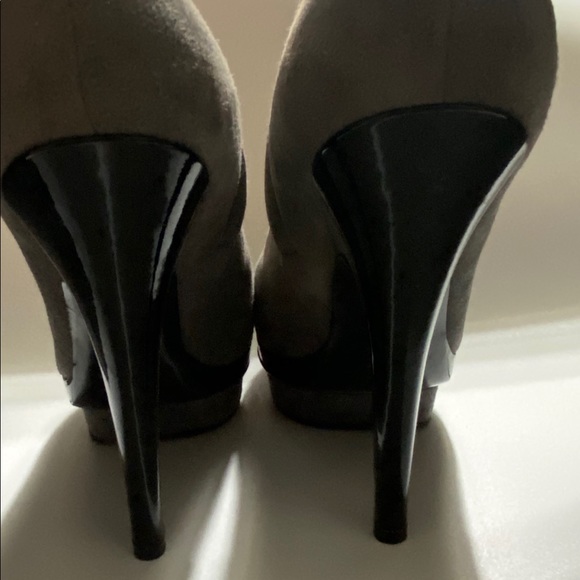 Yves Saint Laurent Platform Grey Suede Knee Boots - Picture 6 of 16